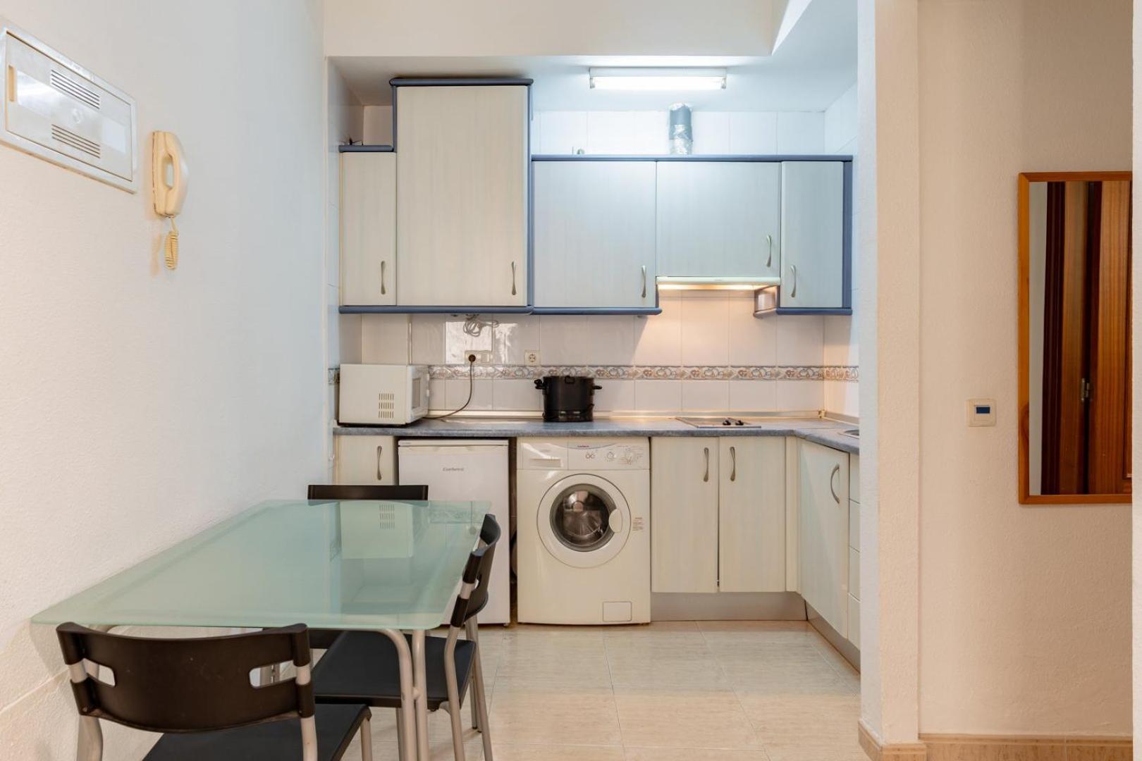 Guestready - Bella Casa En La Plaza De La Merced Málaga Eksteriør billede